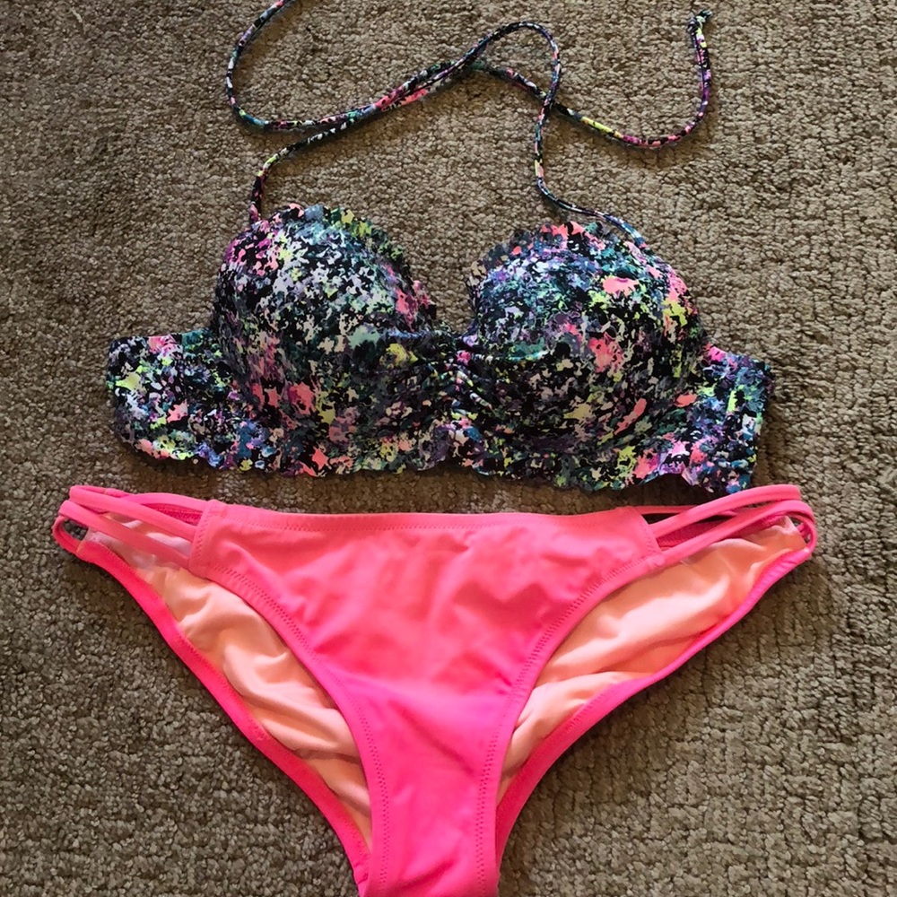 Victoria’s secret bikini set
